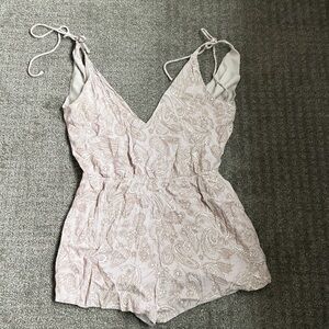 Tobi Blush Paisley Lace Romper